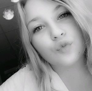 Meet your Posher, Raylynn